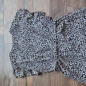 Pretty Garden | Dresses | Pretty Garden Black White Floral Wrap Bodice 
